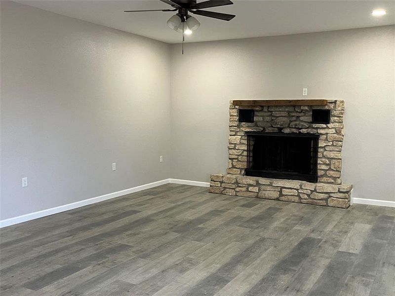 Spacious, unfurnished interior of a new home in , Brownwood (Image 18).