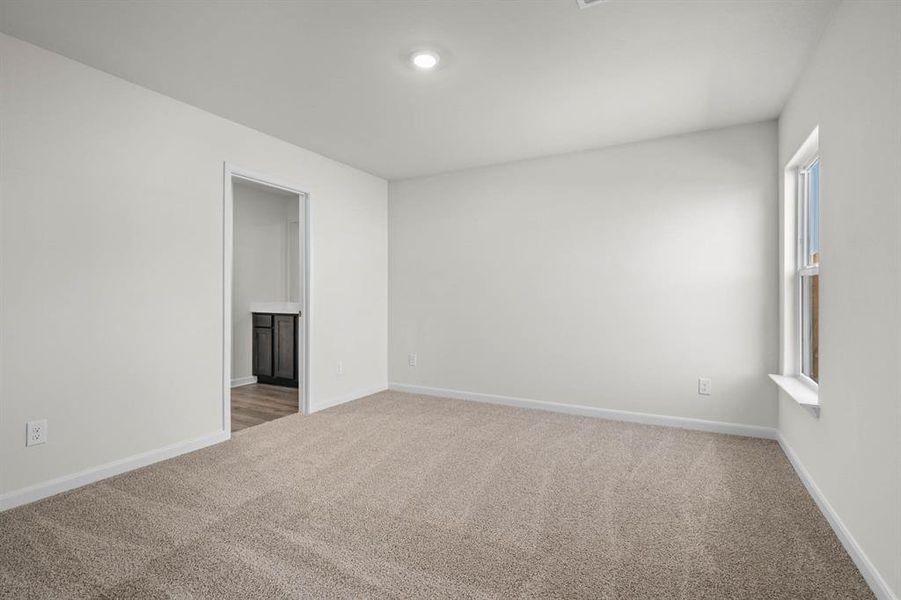 Spacious, unfurnished interior of a new home in Cresson Estates, Cresson (Image 8).