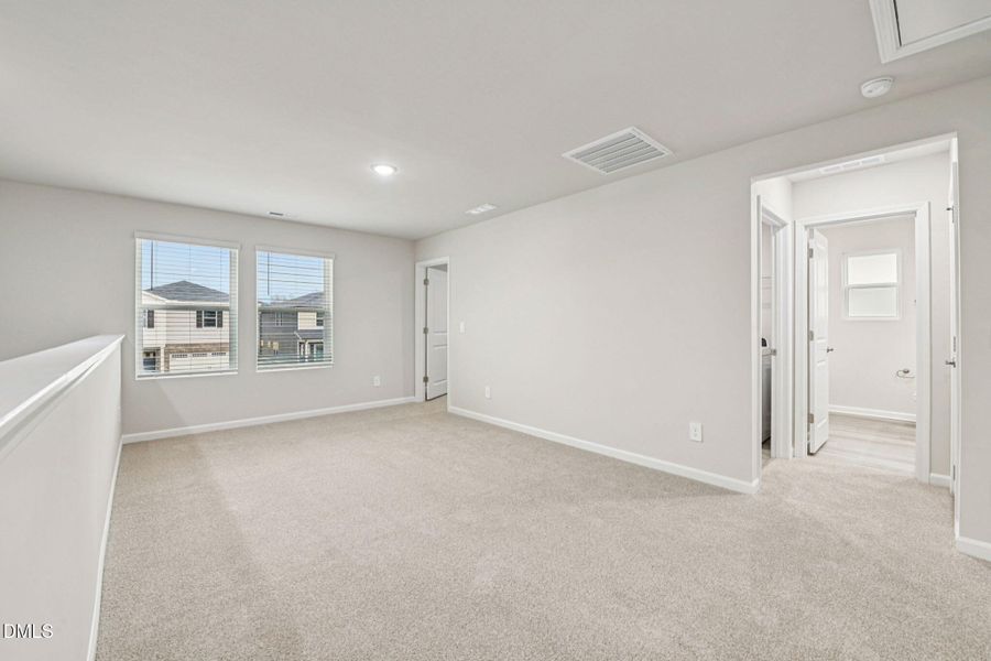 19-web-or-mls-Raleigh - Oak Manor - 928