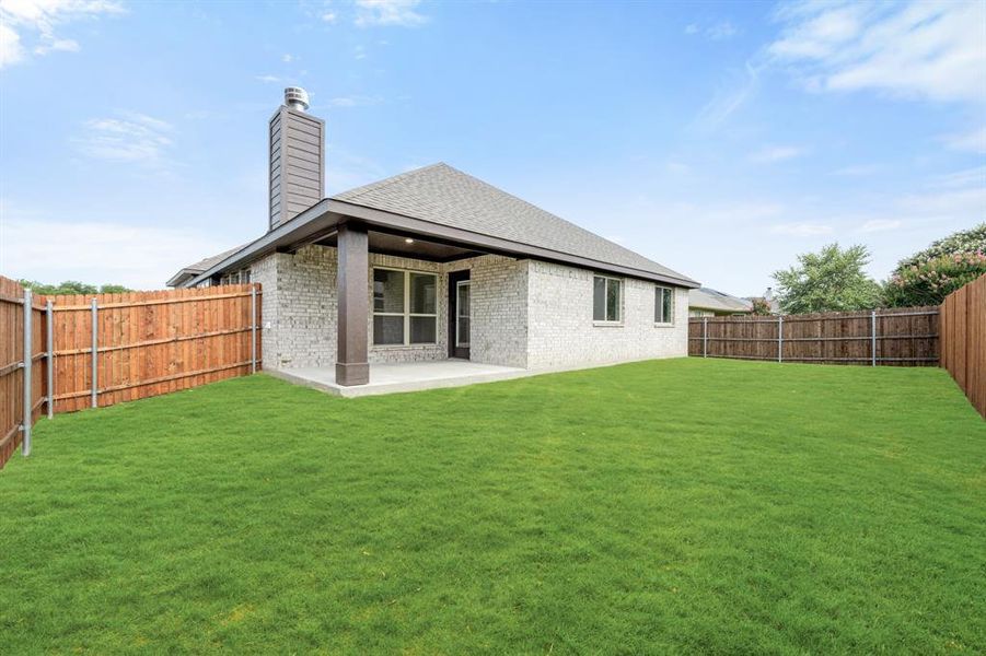 Front exterior of a new home in Sunset Ridge, Alvarado, TX, highlighting curb appeal (Image 26).