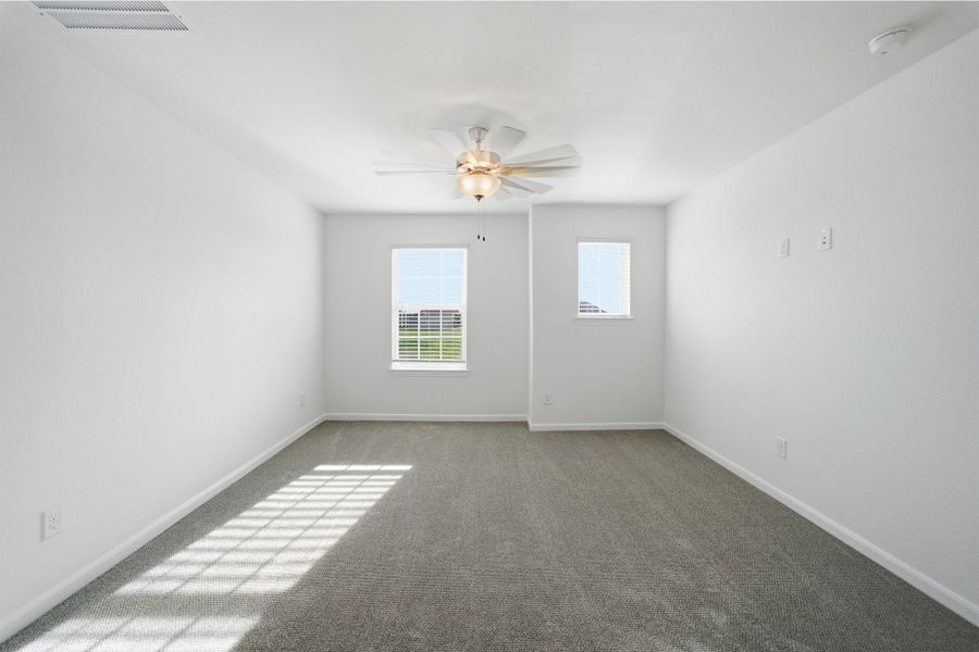 Spacious, unfurnished interior of a new home in Saddlebrook Estates, Waxahachie (Image 58). Spacious, unfurnished interior of a new home in Saddlebrook Estates, Waxahachie (Image 58).