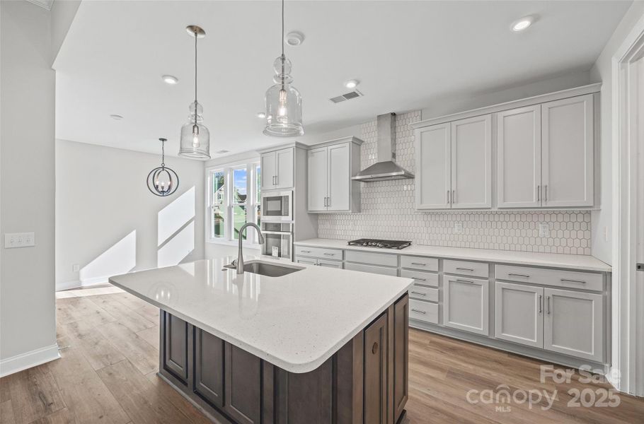 Furnished interior view inside a new home in Handsmill on Lake Wylie, York (Image 6).