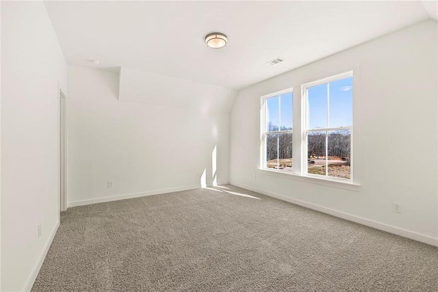 Spacious, unfurnished interior of a new home in , Gainesville (Image 50).