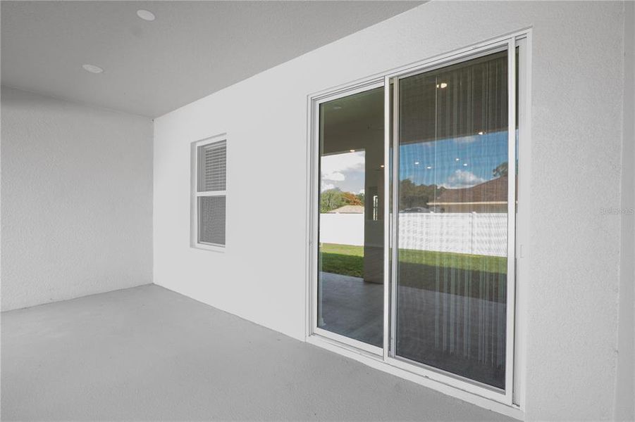 Spacious, unfurnished interior of a new home in Copperleaf, Ocala (Image 8).