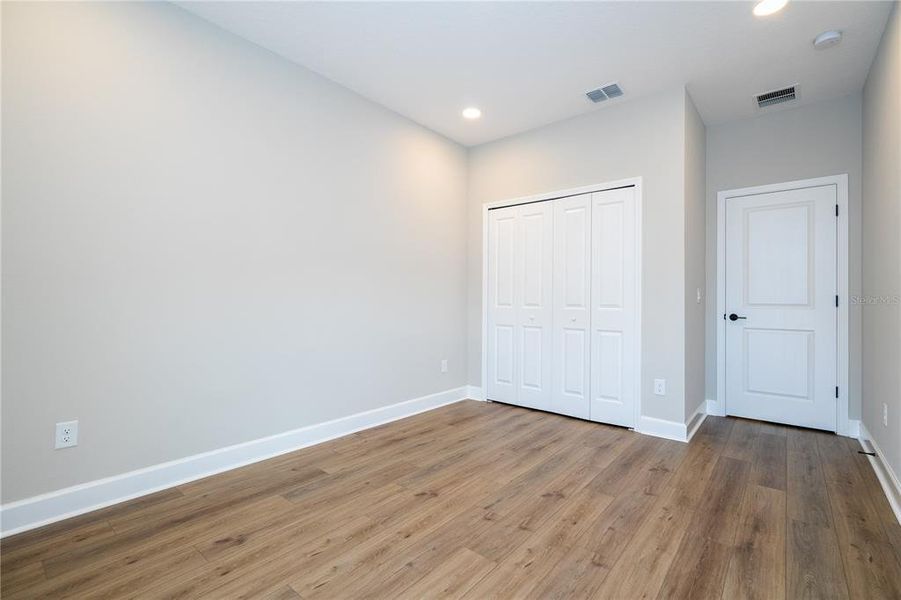 Spacious, unfurnished interior of a new home in Eden at Crossprairie, St. Cloud (Image 68).