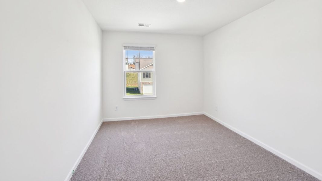 Spacious, unfurnished interior of a new home in Johnson Farms, Greeneville (Image 19).
