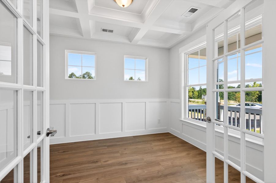 Spacious, unfurnished interior of a new home in Colleton Park, Aiken (Image 12). Spacious, unfurnished interior of a new home in Colleton Park, Aiken (Image 12).