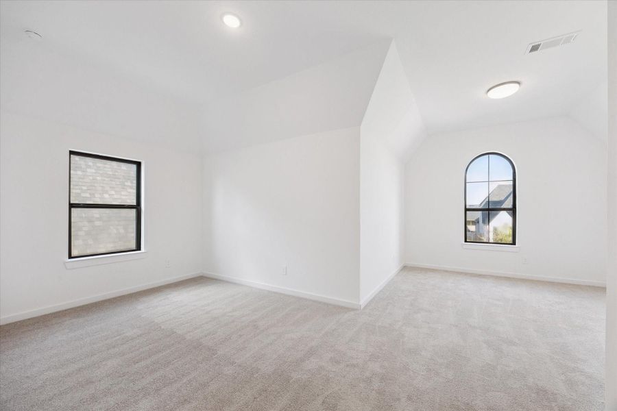 Spacious, unfurnished interior of a new home in Cross Creek West, Fulshear (Image 28). Spacious, unfurnished interior of a new home in Cross Creek West, Fulshear (Image 28).