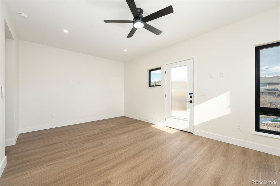 Spacious, unfurnished interior of a new home in , Fraser (Image 43).