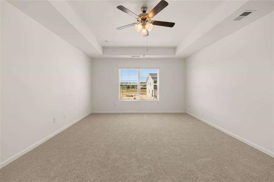 Spacious, unfurnished interior of a new home in Poplar Preserve, Newnan (Image 29).