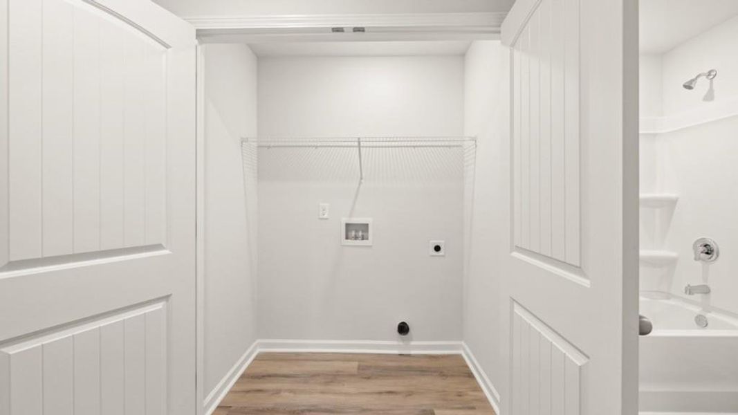 Spacious, unfurnished interior of a new home in Roseleigh Park, Douglasville (Image 18).
