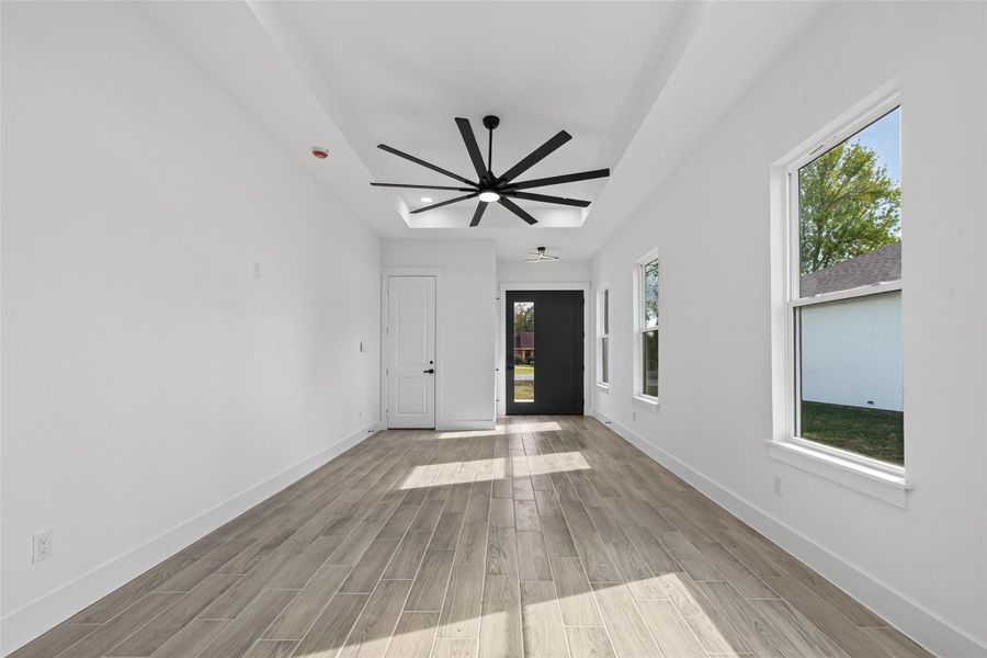 Spacious, unfurnished interior of a new home in , Dayton (Image 13).