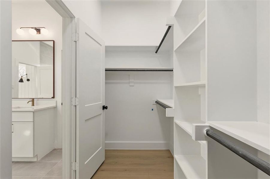 Furnished interior view inside a new home in , Dallas (Image 13). Furnished interior view inside a new home in , Dallas (Image 13).