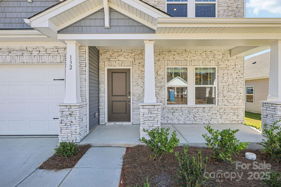 Exterior details and patio area of a home in Oxford Station, Salisbury (Image 3).