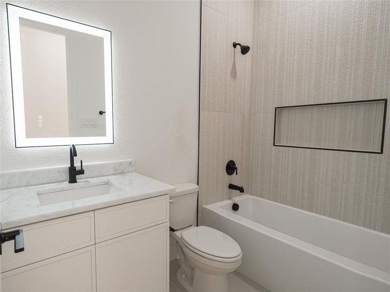 Furnished interior view inside a new home in , Dallas (Image 5). Furnished interior view inside a new home in , Dallas (Image 5).