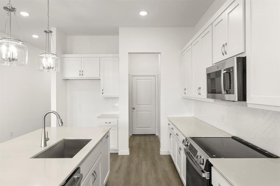 13. 1903 Boston - Kitchen (3)