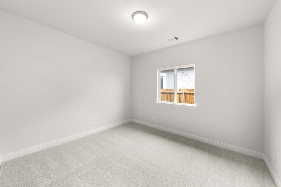 Spacious, unfurnished interior of a new home in Keeneland, Aubrey (Image 39).