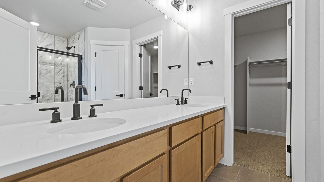 Furnished interior view inside a new home in Bloom, Fort Collins (Image 20).