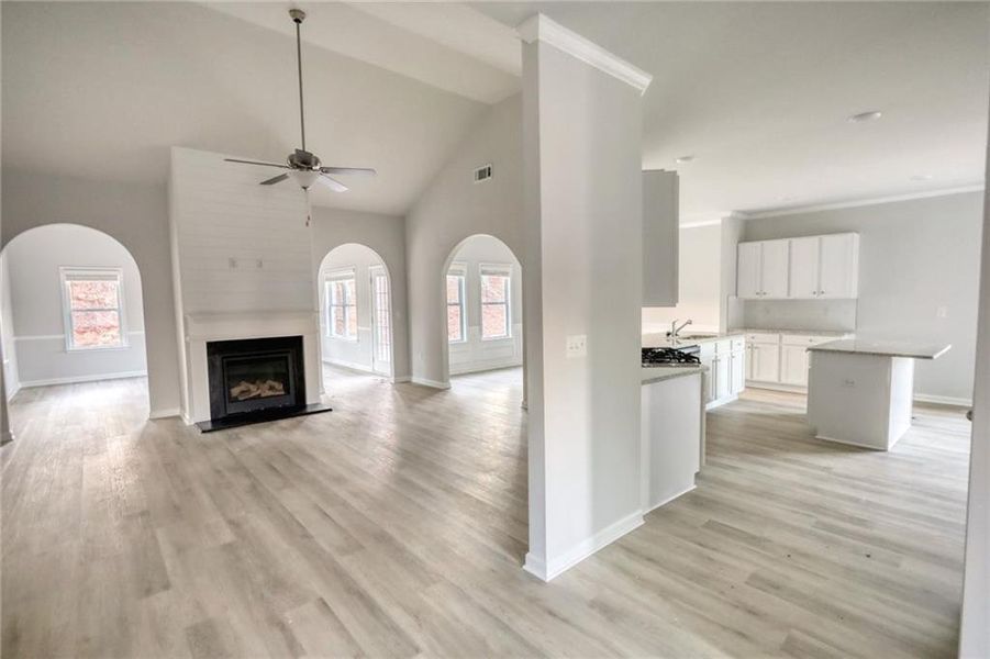 Spacious, unfurnished interior of a new home in , Social Circle (Image 6).