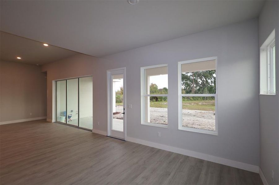 Spacious, unfurnished interior of a new home in Chapel Crossings – Classic Series, Wesley Chapel (Image 8).