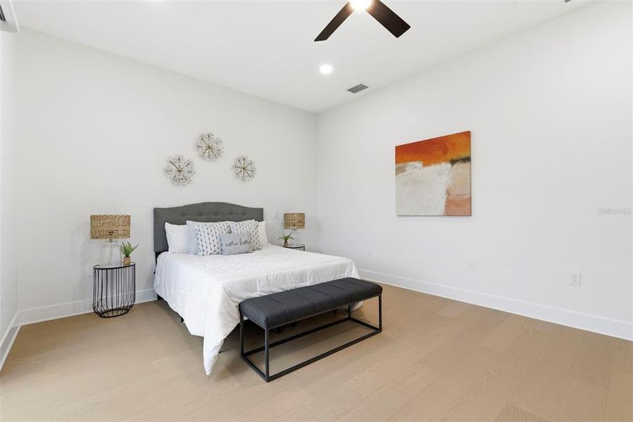 Furnished interior view inside a new home in , Safety Harbor (Image 10).