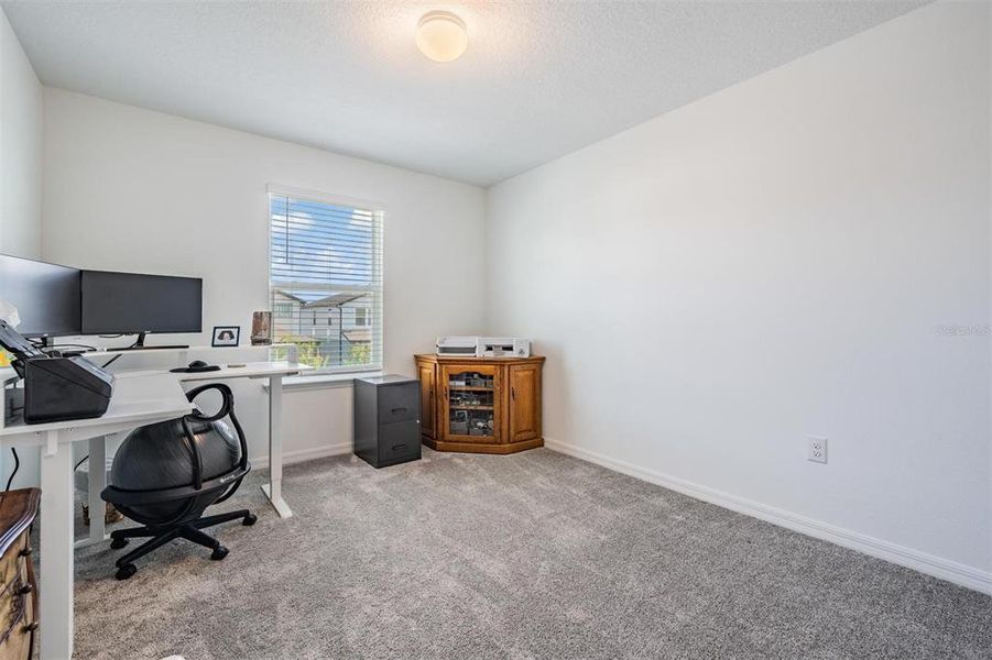 Furnished interior view inside a new home in , Land O' Lakes (Image 9).