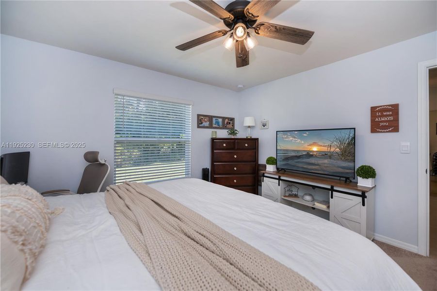 Furnished interior view inside a new home in , Labelle (Image 34).