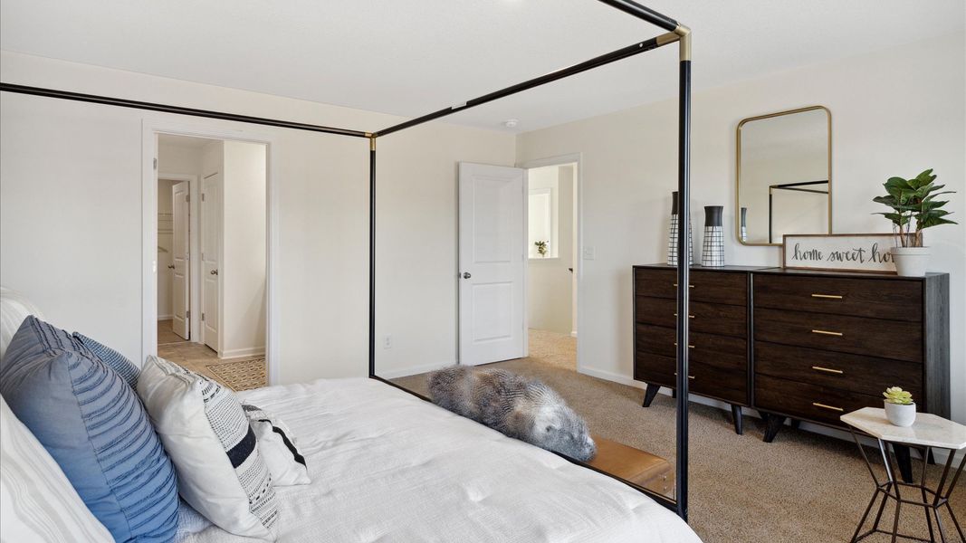 Furnished interior view inside a new home in Emory Creek, Harriman (Image 11).