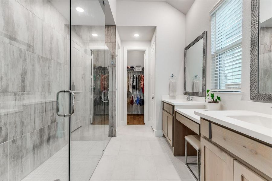 Furnished interior view inside a new home in Mantua Point, Van Alstyne (Image 10).