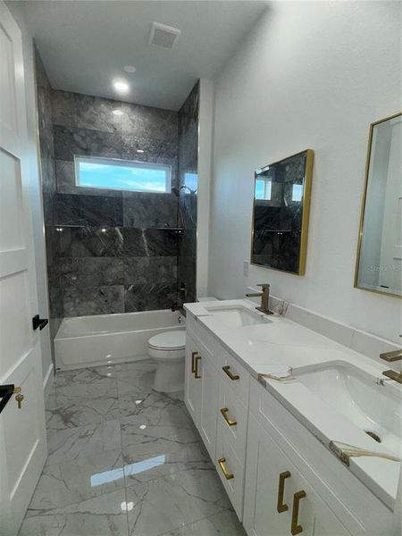 Image 36 of a home in .