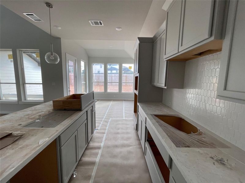 Stunning finishes in Light & Bright Kitchen