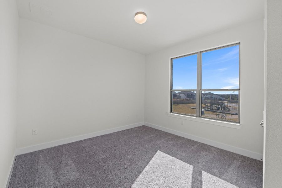 Spacious, unfurnished interior of a new home in Parmer Ranch, Georgetown (Image 37).