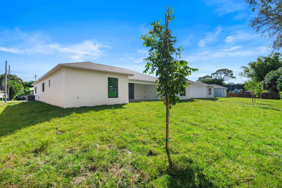Exterior details and patio area of a home in , Fort Pierce (Image 38). Exterior details and patio area of a home in , Fort Pierce (Image 38).