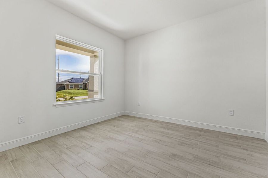 Spacious, unfurnished interior of a new home in Cape Coral, Cape Coral (Image 16). Spacious, unfurnished interior of a new home in Cape Coral, Cape Coral (Image 16).