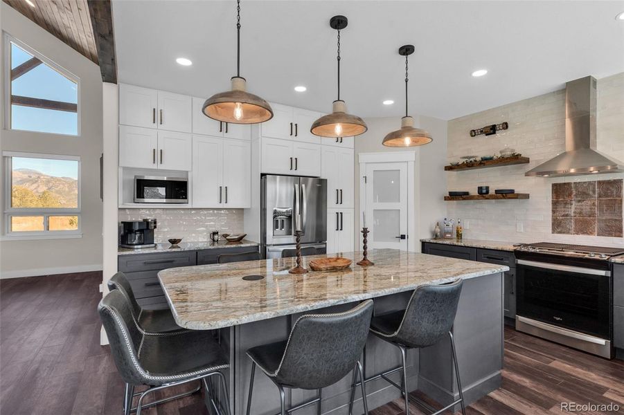 Furnished interior view inside a new home in , Cañon City (Image 15). Furnished interior view inside a new home in , Cañon City (Image 15).