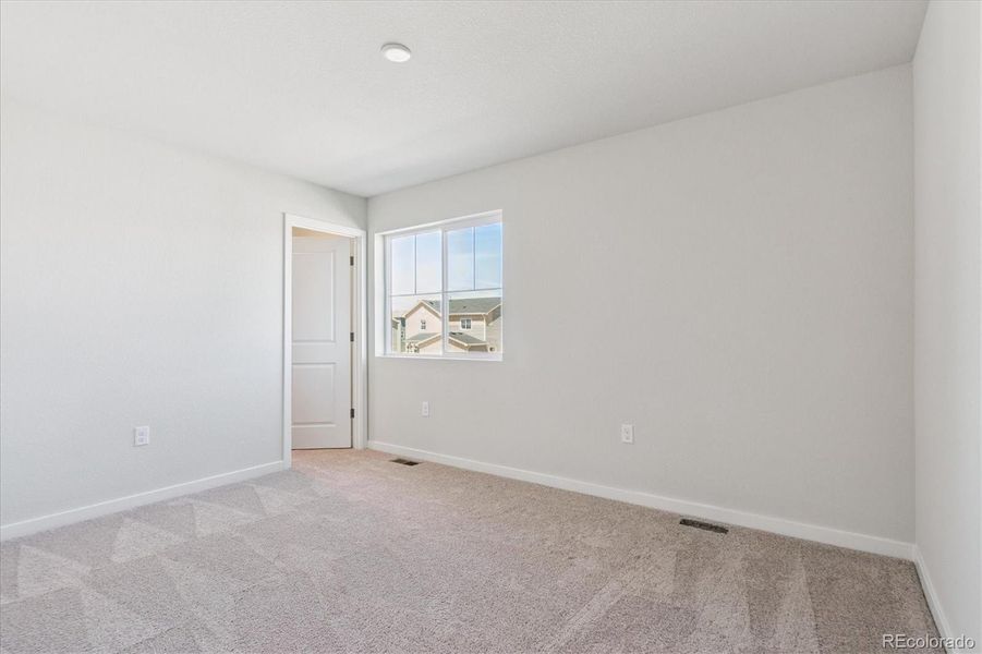Spacious, unfurnished interior of a new home in Sweetgrass, Dacono (Image 18).