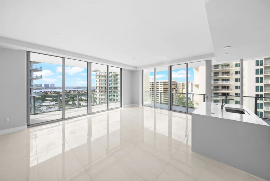 Spacious, unfurnished interior of a new home in , West Palm Beach (Image 43).
