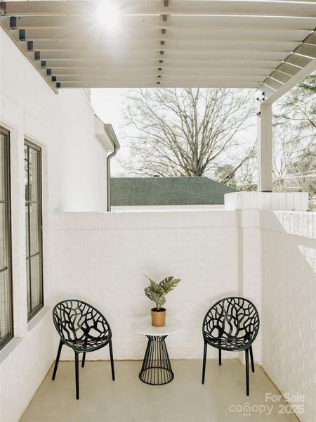 Exterior details and patio area of a home in , Charlotte (Image 31).