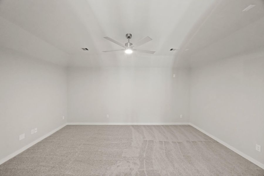 Spacious, unfurnished interior of a new home in Barton Creek Ranch, Conroe (Image 23). Spacious, unfurnished interior of a new home in Barton Creek Ranch, Conroe (Image 23).