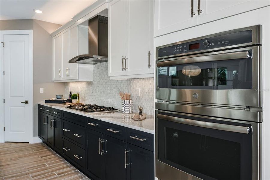 Furnished interior view inside a new home in Cresswind Lakewood Ranch, Lakewood Ranch (Image 11). Furnished interior view inside a new home in Cresswind Lakewood Ranch, Lakewood Ranch (Image 11).