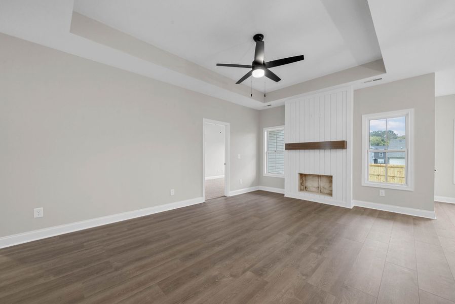 Spacious, unfurnished interior of a new home in New Hope Estates, Clarksville (Image 16).