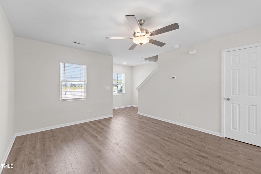 3-web-or-mls-5Z8A1342