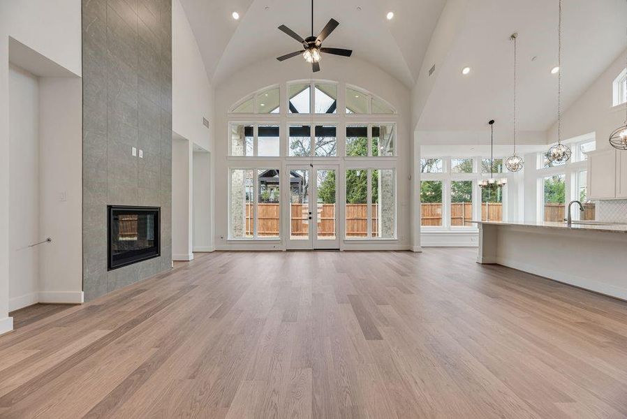 Spacious, unfurnished interior of a new home in Providence Cove, McKinney (Image 35).