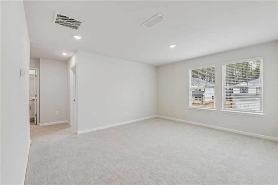 Spacious, unfurnished interior of a new home in Parkside at Grayson, Grayson (Image 39).