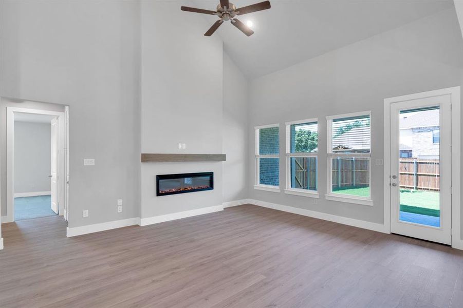 Spacious, unfurnished interior of a new home in Ten Mile Creek Estates, DeSoto (Image 16). Spacious, unfurnished interior of a new home in Ten Mile Creek Estates, DeSoto (Image 16).