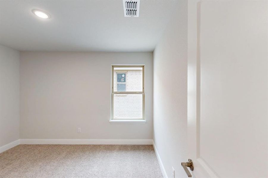 Spacious, unfurnished interior of a new home in Aster Park, McKinney (Image 32). Spacious, unfurnished interior of a new home in Aster Park, McKinney (Image 32).