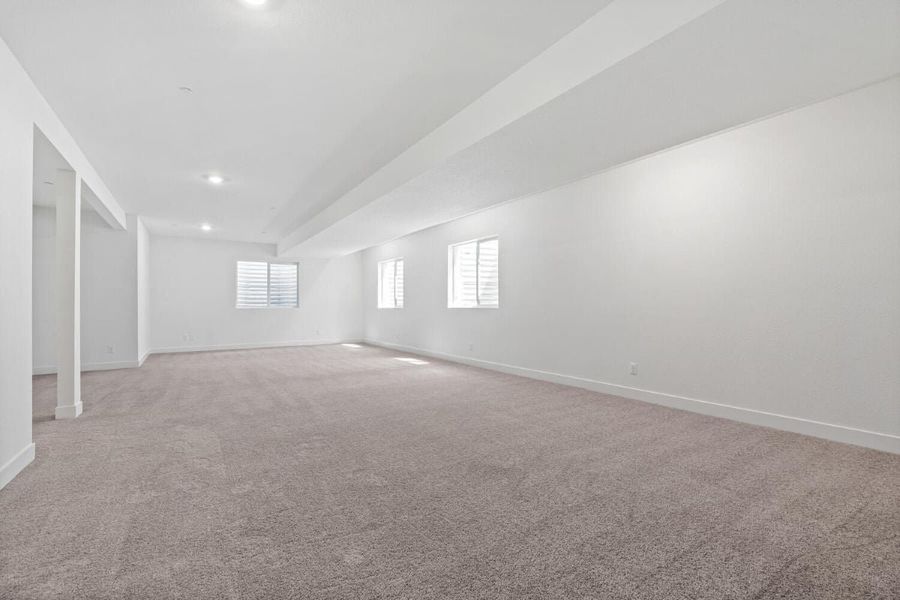 Spacious, unfurnished interior of a new home in The Nest Reserve at Canyon Creek, Erie (Image 19).
