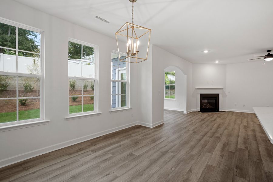 Spacious, unfurnished interior of a new home in Georgias Landing, Raleigh (Image 19).