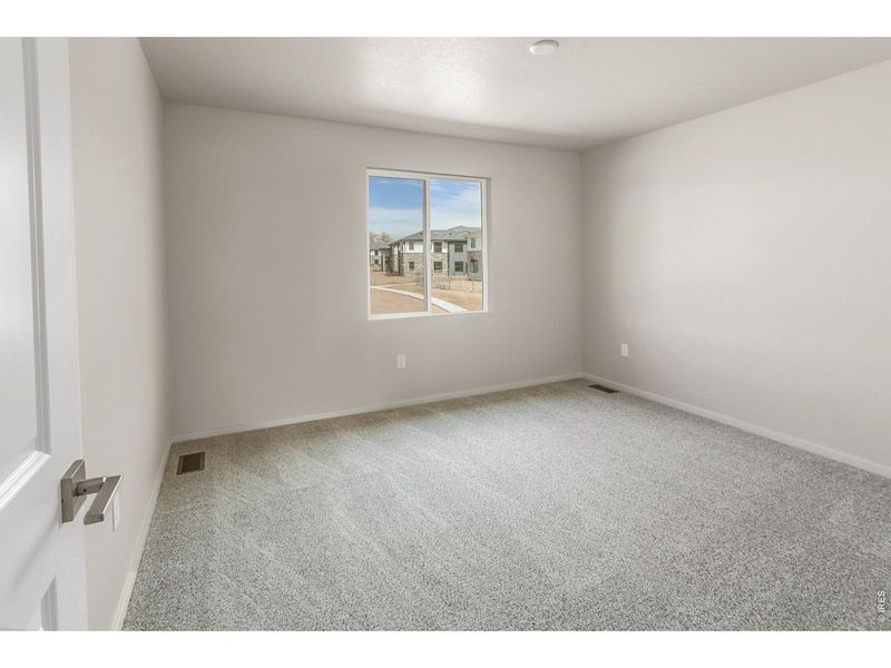 Spacious, unfurnished interior of a new home in , Timnath (Image 33).