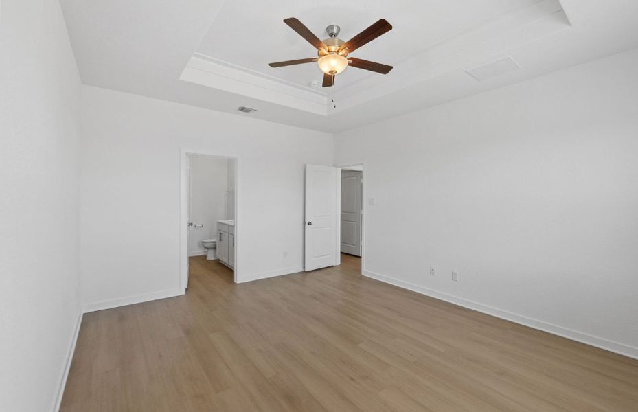 Spacious, unfurnished interior of a new home in Skyview, Belton (Image 15). Spacious, unfurnished interior of a new home in Skyview, Belton (Image 15).